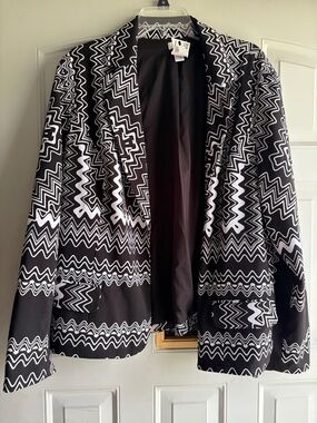NWT Chico’s Black & White Zig Zag Women's Blazer Jacket - Size 4X